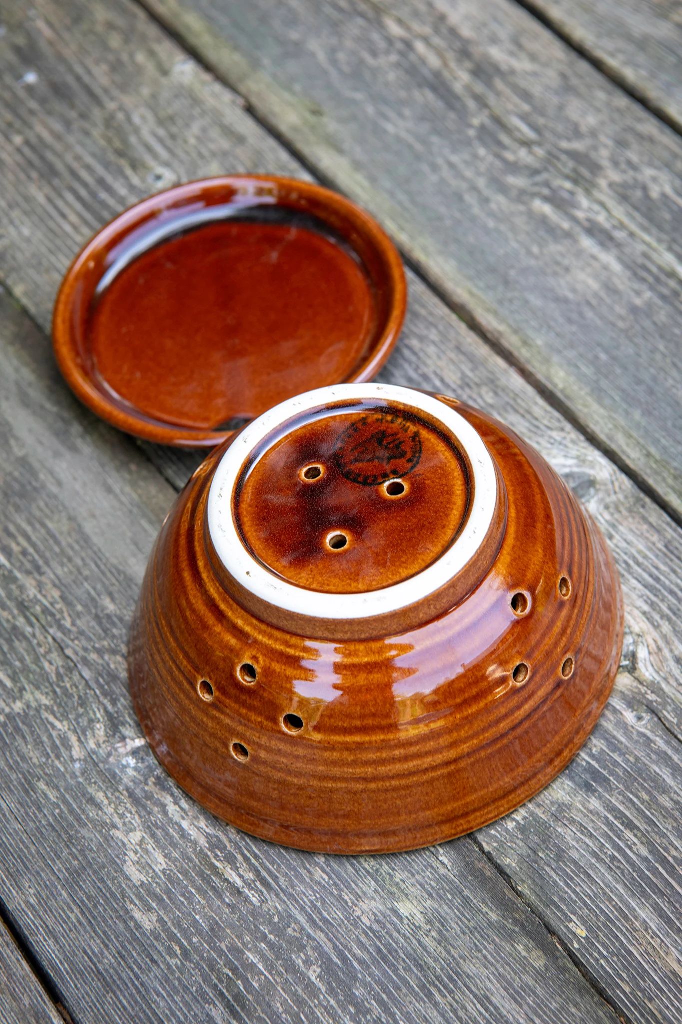 Berry Bowl with Saucer in Copper Clay - Image 4